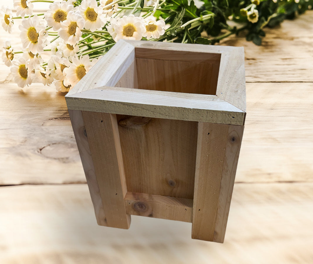 Table top planter